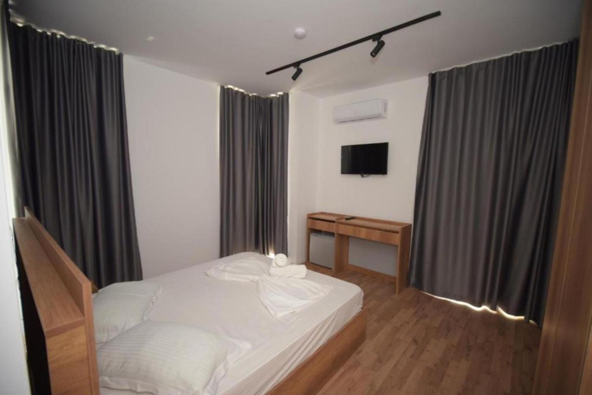 Besani 4* Durrës